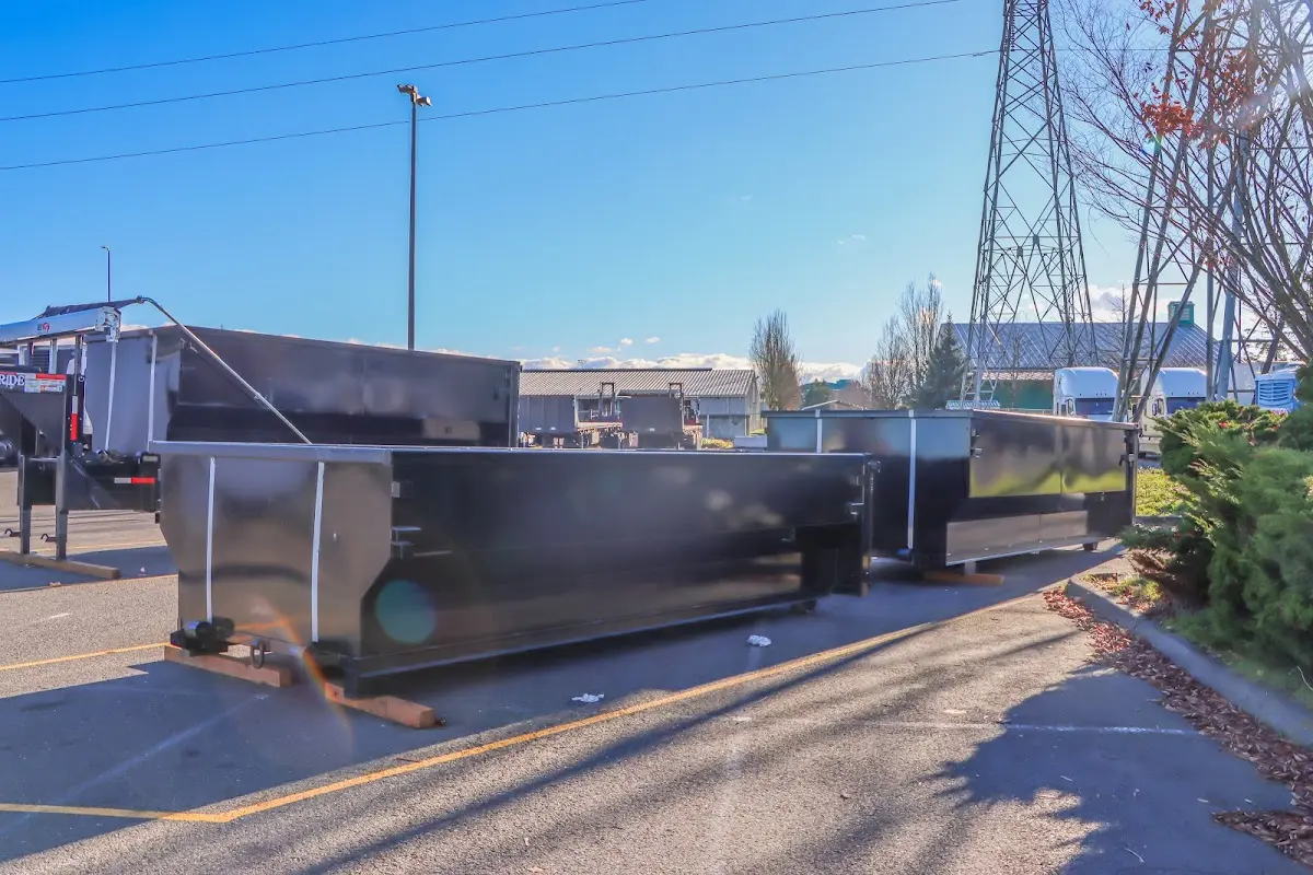 Professional dumpster rental and junk removal service in East Hemet